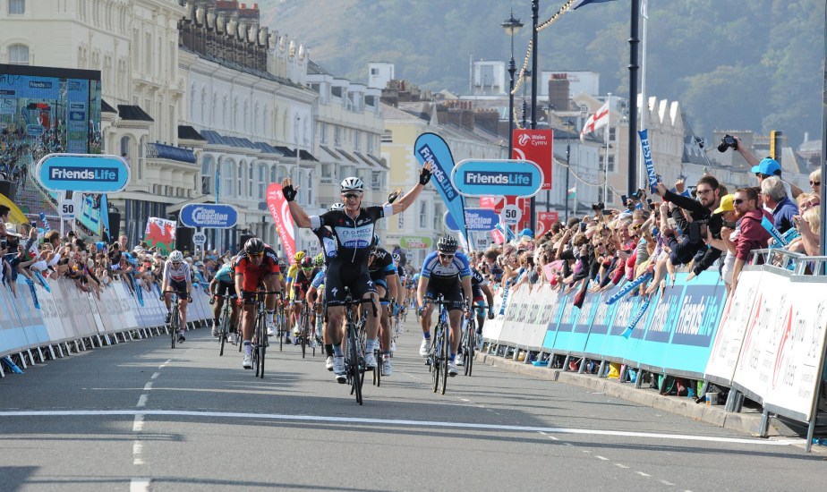 Mark Renshaw took his first win of the season (TOB)