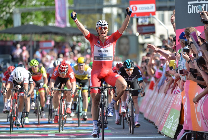 German rider Marcel Kittel (C) of the EtixxQuick-Step team celebrates after winning the third stage of the Giro d'Italia cycling race over 190km between Nijmegen and Arnhem, Netherlands, 08 May 2016 ANSA/LUCA ZENNARO